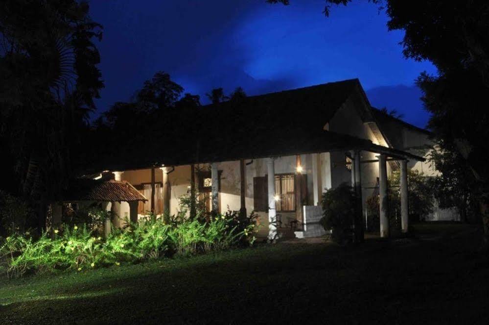 Villa Atapattu Walawwa Galle Exterior foto